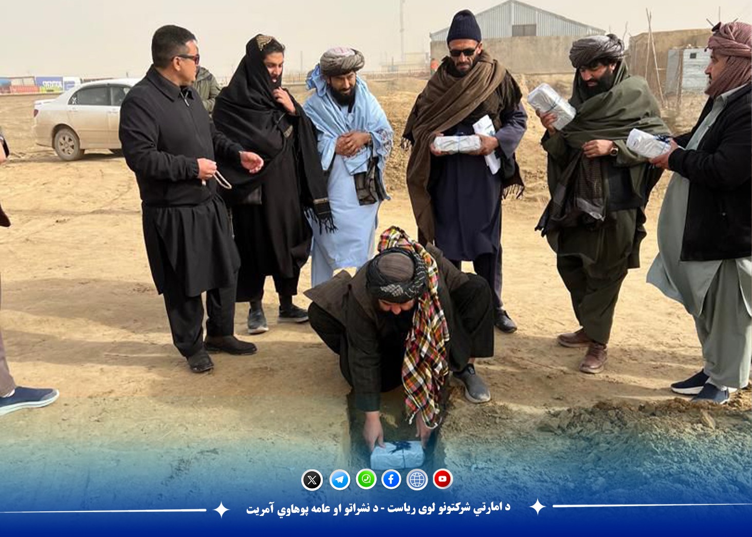 کار ساخت دو باب هنگر سرپوشیده در بندر آقینه آغاز گردید